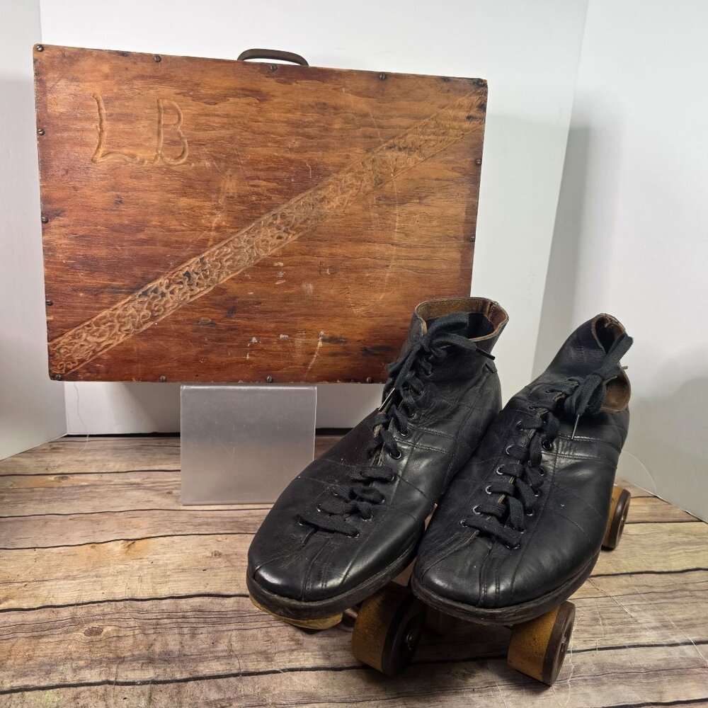 Ware Bros 1914 Chicago Black Leather Roller Skates sz 9With Wooden Wheels & High